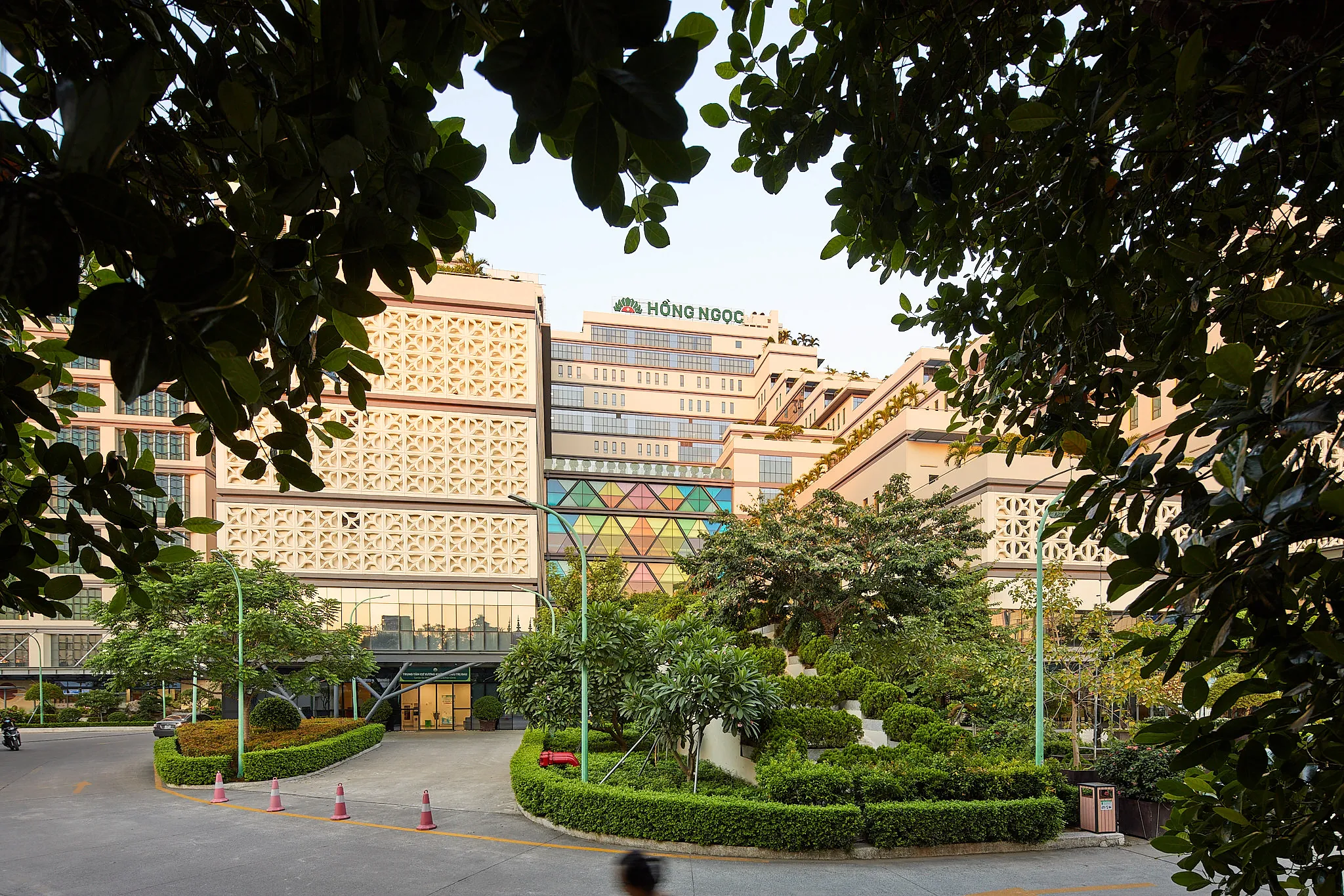 Hong Ngoc Phuc Truong Minh General Hospital - Interior — architectural view Oveview_26755.jpg