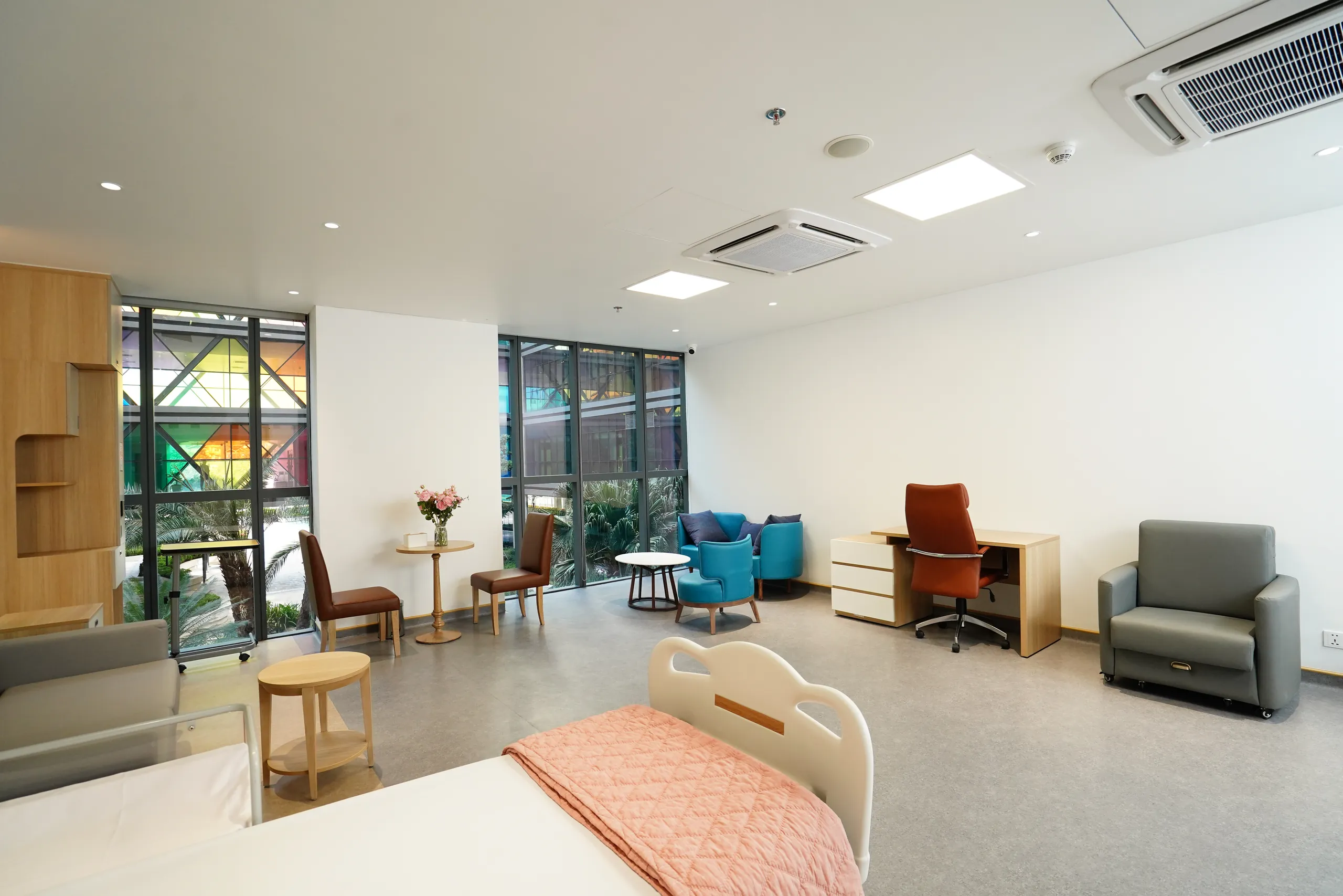 Hong Ngoc Phuc Truong Minh General Hospital - Interior — interior view 02
