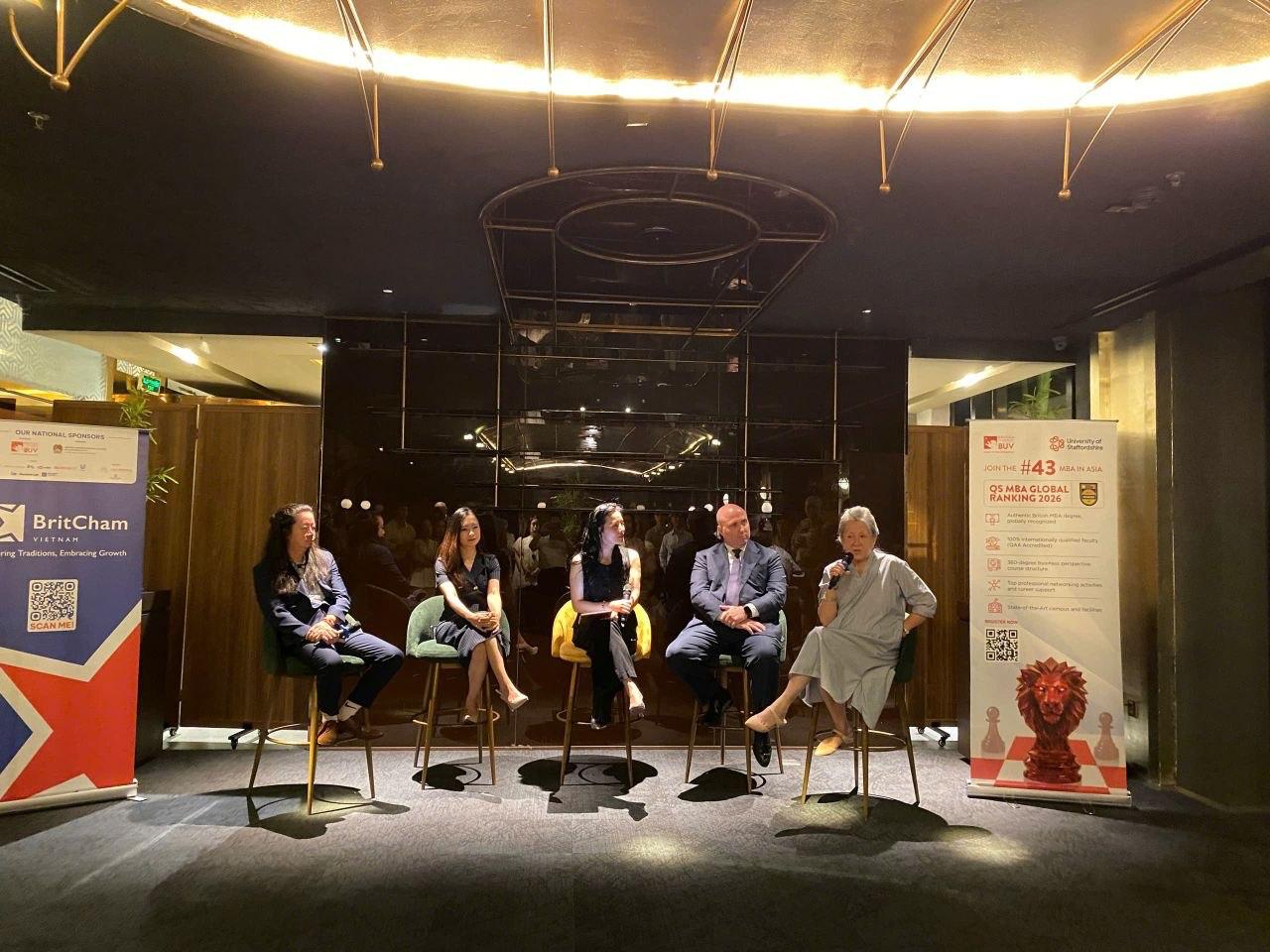 Business & Beyond panel discussion