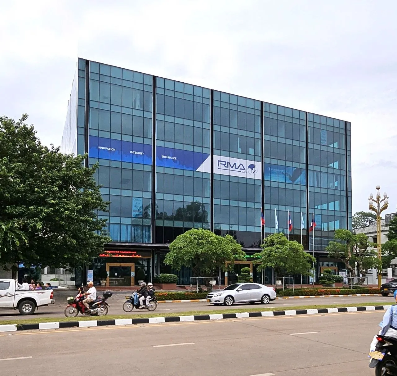 Cao ốc Văn phòng VietinBank tại Viêng Chăn, Lào